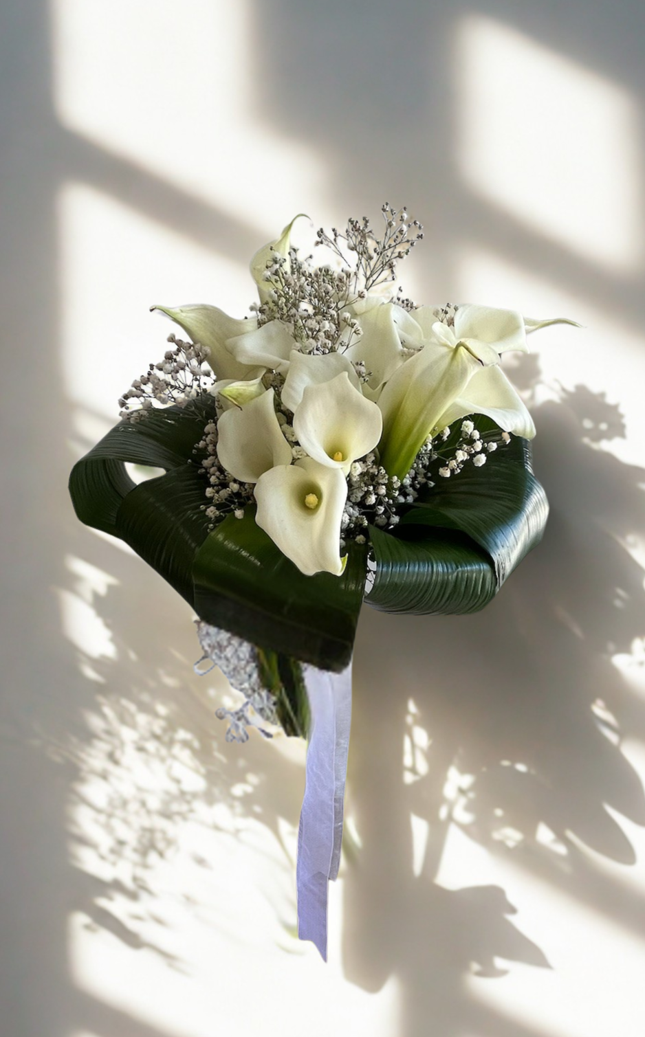 RAMO DE NOVIA CALAS BLANCAS | Vida Floristería en Torrevieja