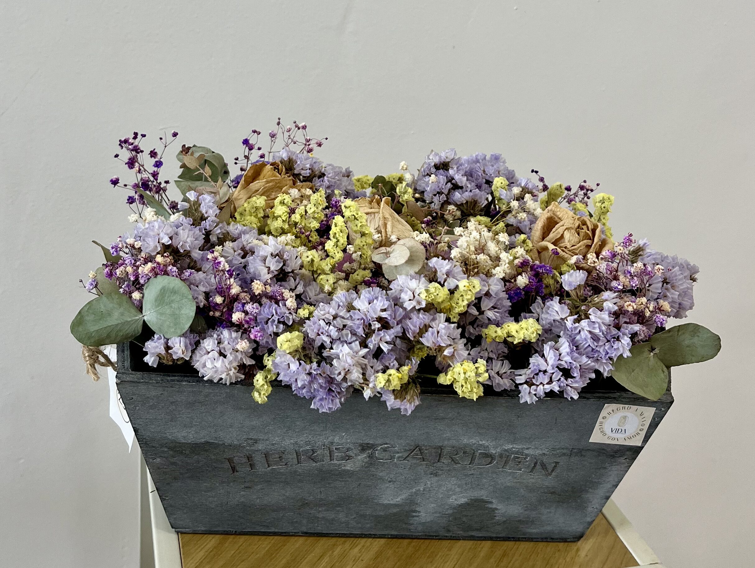 Caja eterna flores secas– Floristería Vida Torrevieja